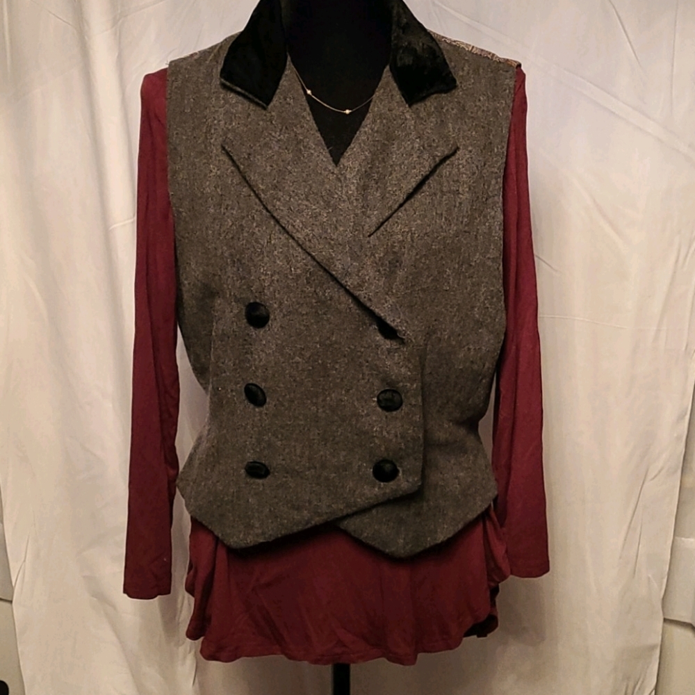 Vest and blouse bundle